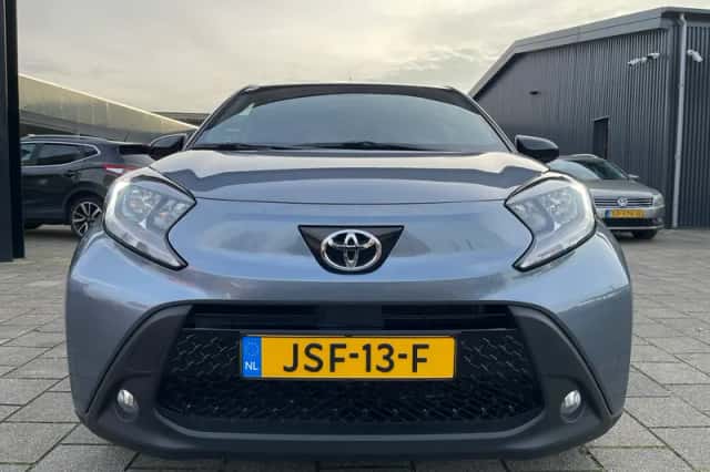 Toyota Aygo X (2025) thumbnail 2