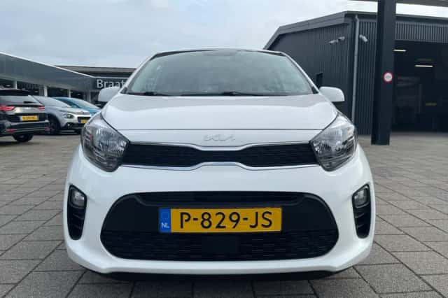 Kia Picanto (2022) thumbnail 2