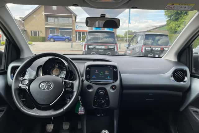 Toyota Aygo (2022) thumbnail 6