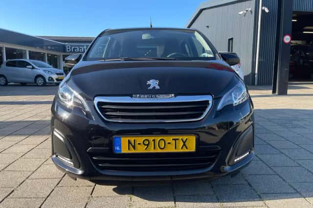 Peugeot 108 (2022) thumbnail 2