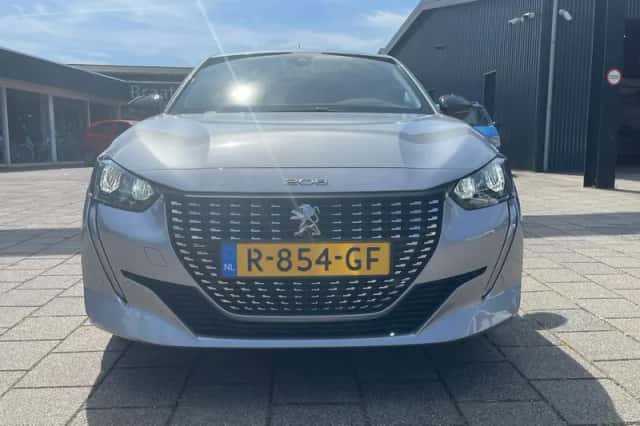 Peugeot 208 (2022) thumbnail 2