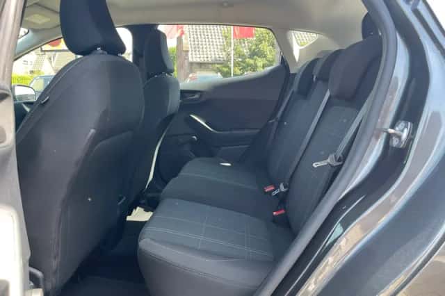 Ford Fiesta (2021) thumbnail 5