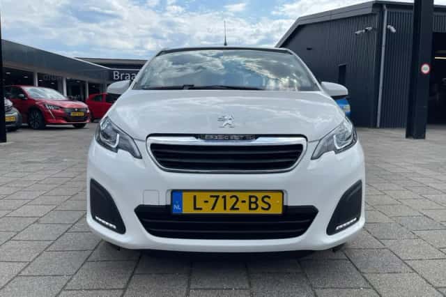 Peugeot 108 (2021) thumbnail 2