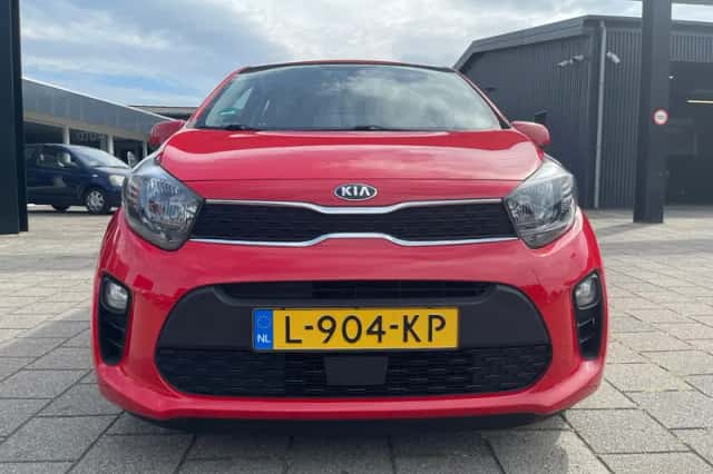 Kia Picanto (2021) thumbnail 2