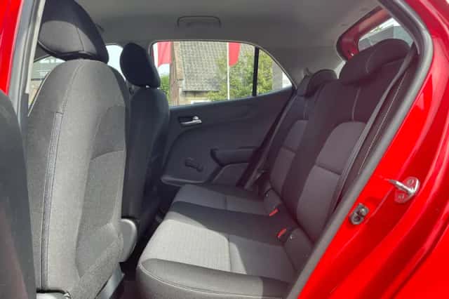 Kia Picanto (2021) thumbnail 5