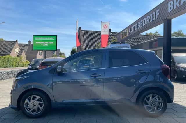 Kia Picanto (2025) thumbnail 3