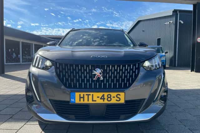 Peugeot 2008 (2020) thumbnail 2