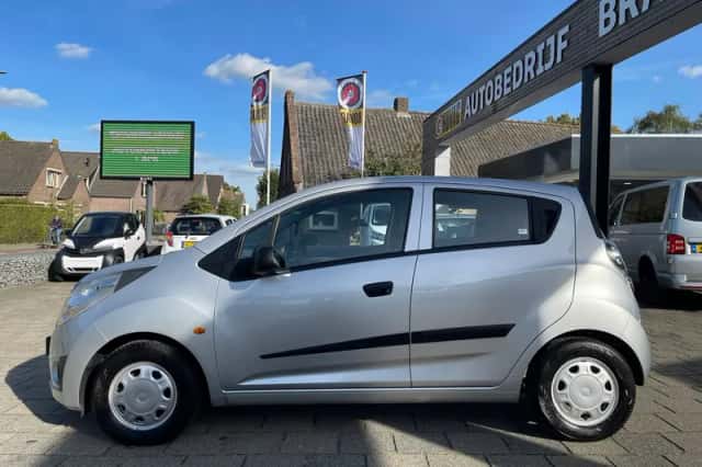 Chevrolet Spark (2011) thumbnail 3