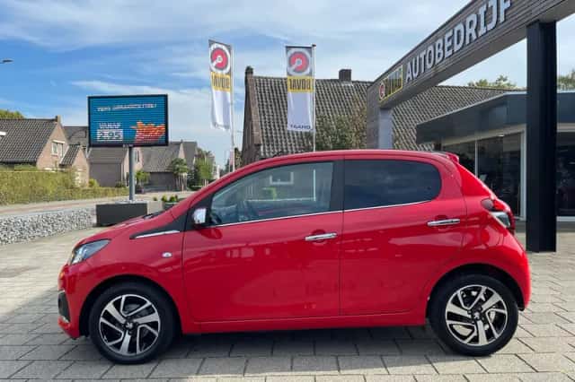 Peugeot 108 (2021) thumbnail 3