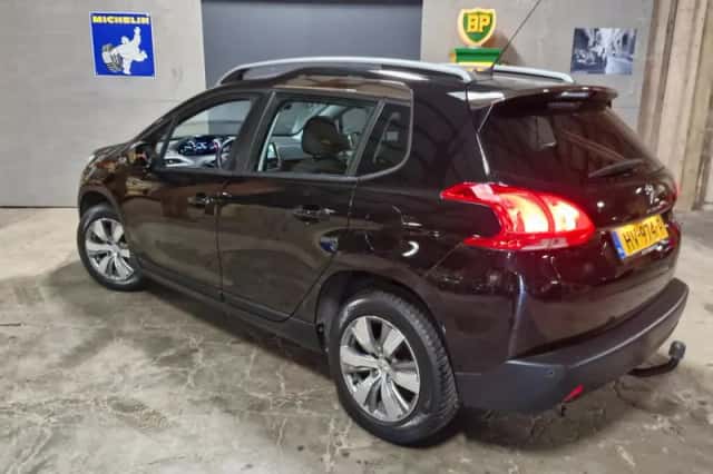 Peugeot 2008 (2016) thumbnail 3