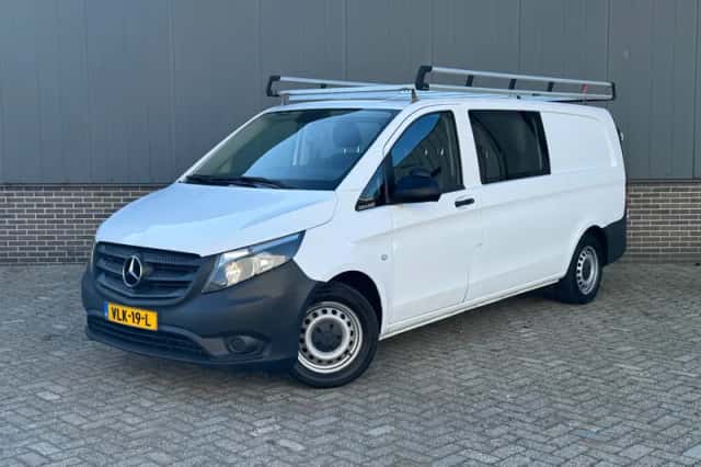 Mercedes-Benz Vito (2021) thumbnail 2