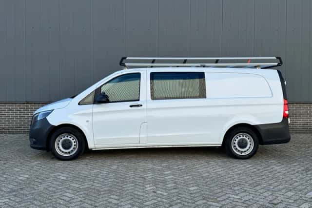 Mercedes-Benz Vito (2021) thumbnail 3
