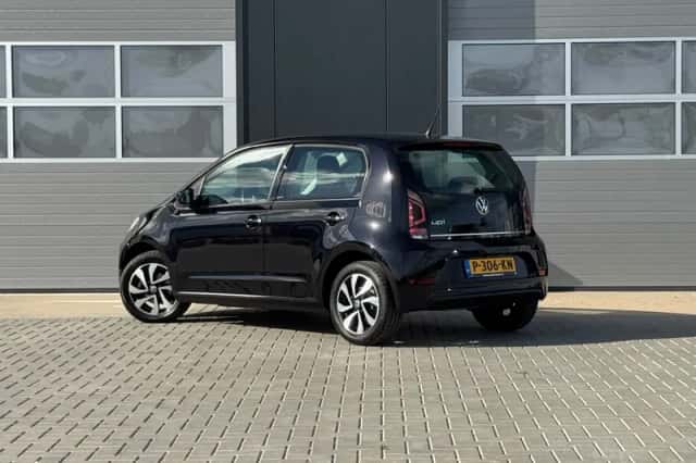 Volkswagen Up! (2021) thumbnail 5
