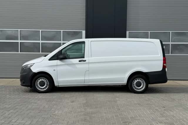 Mercedes-Benz Vito (2019) thumbnail 3