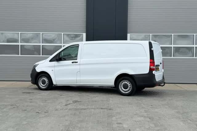 Mercedes-Benz Vito (2019) thumbnail 4