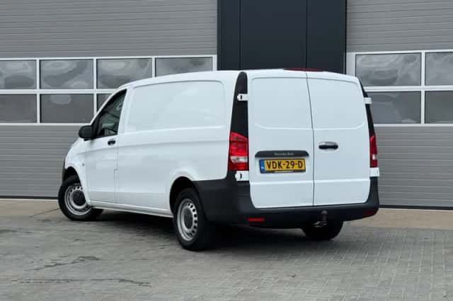 Mercedes-Benz Vito (2019) thumbnail 5