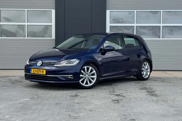 Volkswagen Golf (2018) thumbnail 1