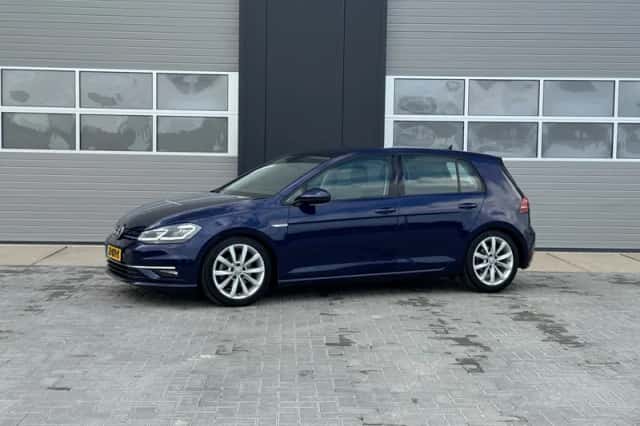 Volkswagen Golf (2018) thumbnail 3