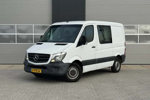 Mercedes-Benz Sprinter (2017) thumbnail 1