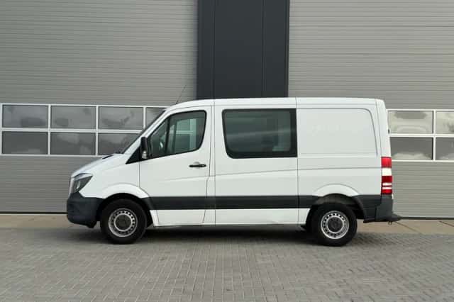 Mercedes-Benz Sprinter (2017) thumbnail 3
