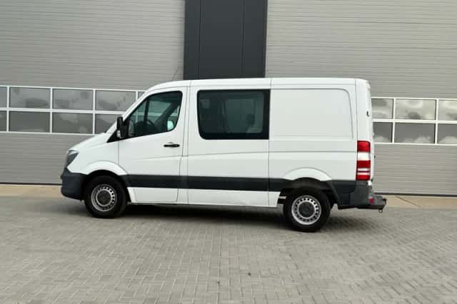 Mercedes-Benz Sprinter (2017) thumbnail 4