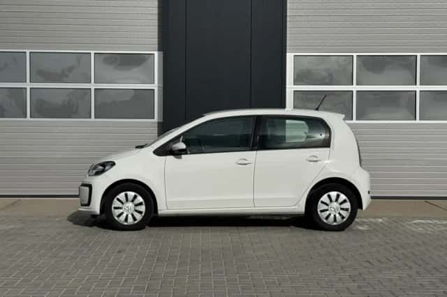 Volkswagen Up! (2017) thumbnail 3