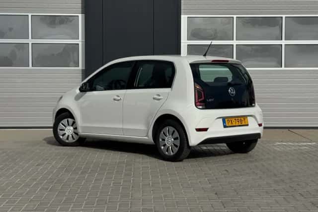 Volkswagen Up! (2017) thumbnail 5