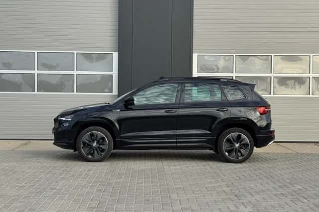 Škoda Karoq (2023) thumbnail 3