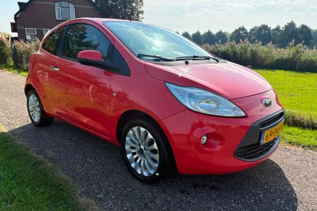 Ford Ka (2011) thumbnail 3