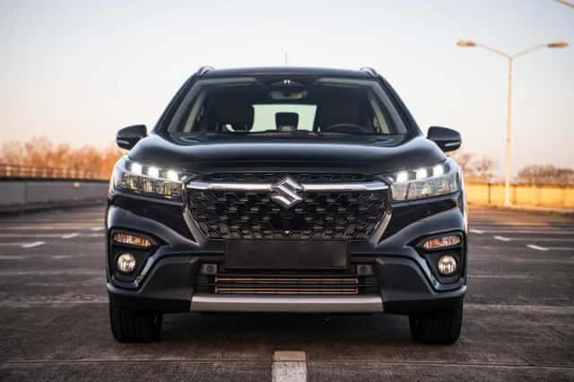 Suzuki S-Cross (2024) thumbnail 6