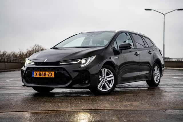 Suzuki Swace (2021) thumbnail 1
