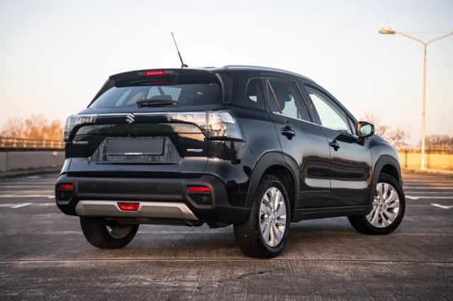 Suzuki S-Cross (2025) thumbnail 2