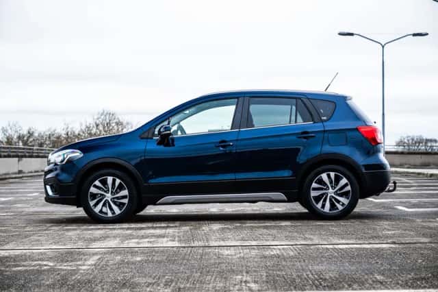 Suzuki S-Cross (2020) thumbnail 4