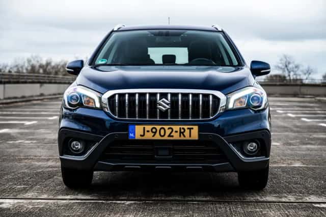 Suzuki S-Cross (2020) thumbnail 6