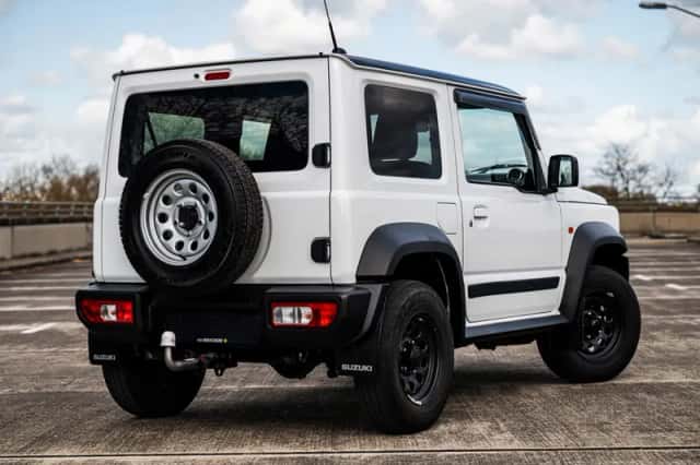 Suzuki Jimny (2018) thumbnail 2
