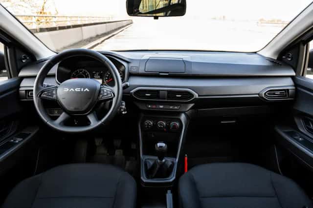 Dacia Sandero (2023) thumbnail 5