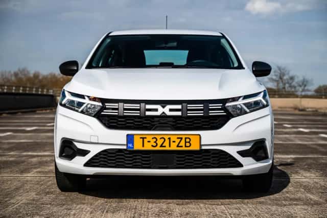 Dacia Sandero (2023) thumbnail 6