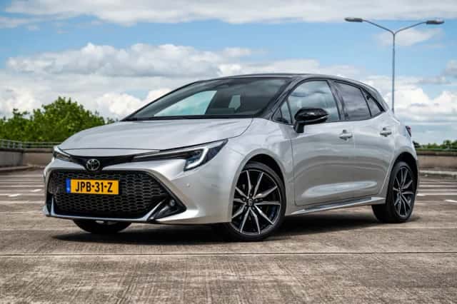 Toyota Corolla (2024) thumbnail 1