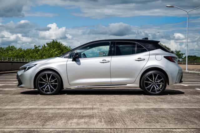 Toyota Corolla (2024) thumbnail 4