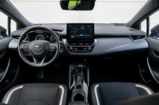 Toyota Corolla (2024) thumbnail 5