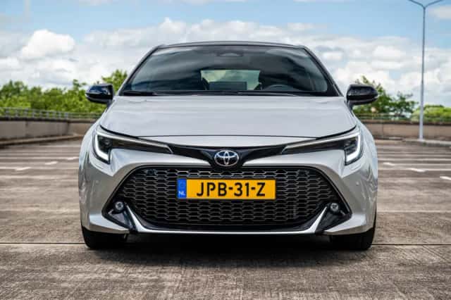 Toyota Corolla (2024) thumbnail 6