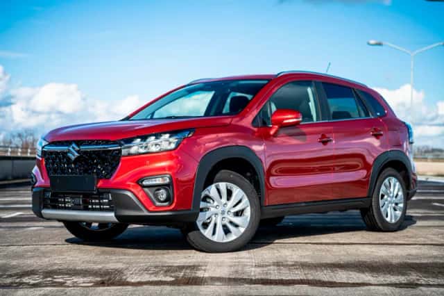 Suzuki S-Cross (2022) thumbnail 1