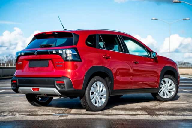 Suzuki S-Cross (2022) thumbnail 2