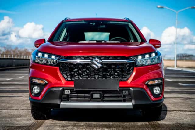 Suzuki S-Cross (2022) thumbnail 6