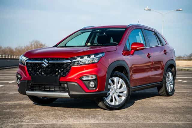 Suzuki S-Cross (2024) thumbnail 1