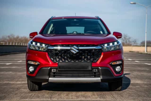 Suzuki S-Cross (2024) thumbnail 6