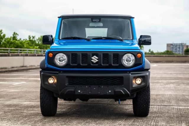 Suzuki Jimny (2019) thumbnail 6