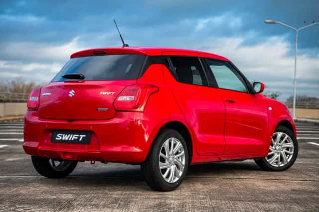 Suzuki Swift (2022) thumbnail 2