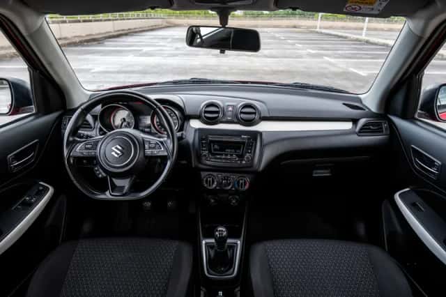 Suzuki Swift (2021) thumbnail 5