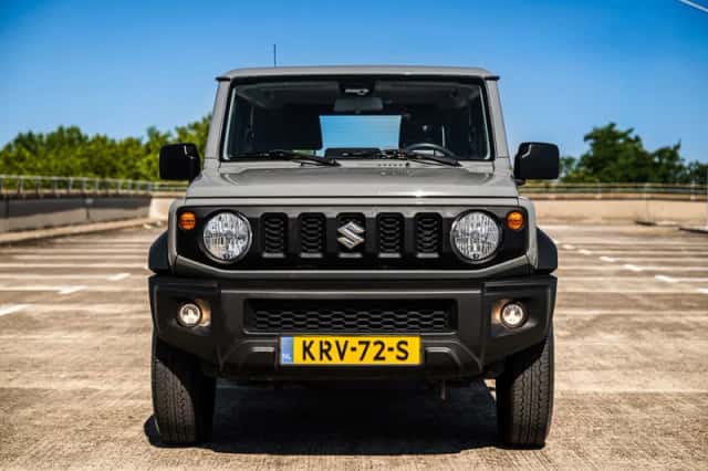 Suzuki Jimny (2019) thumbnail 6